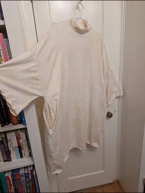323 (3234u) Cream Oversized Turtleneck Tunic